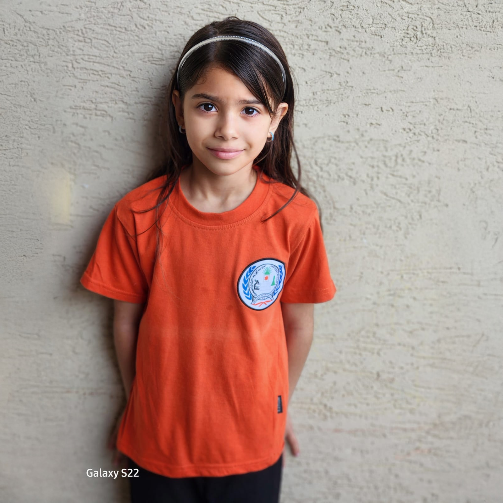 [اسم الطفل] يحب اخته